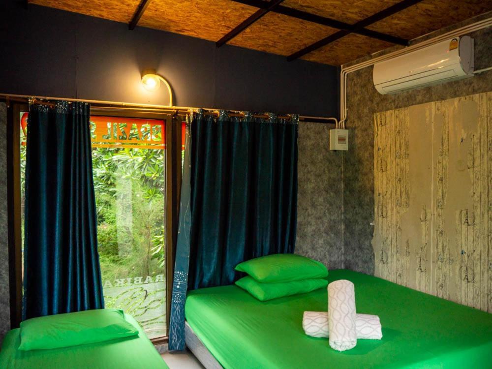 Beach Box Resort At Rimlay Районг Экстерьер фото